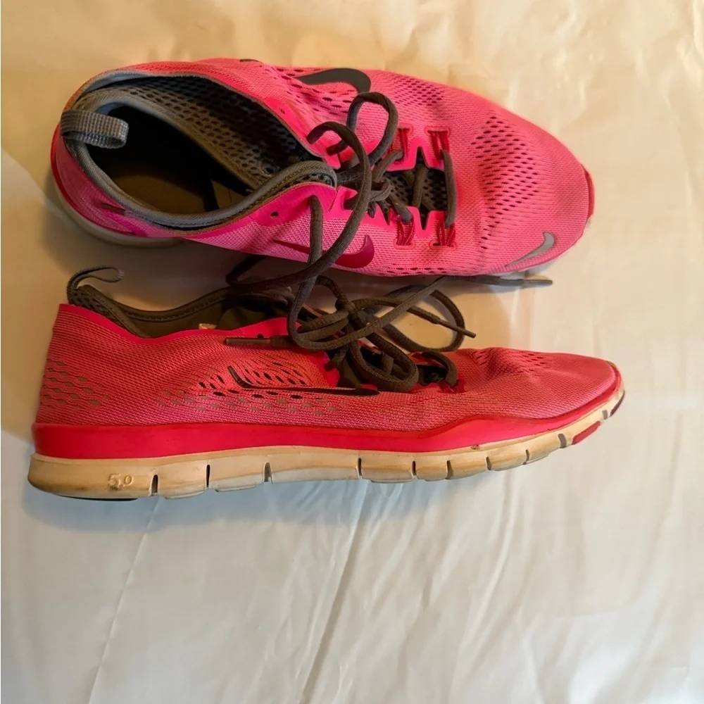 Nike Free 5.0 TR Fit 4 Hyper Pink W Size 9